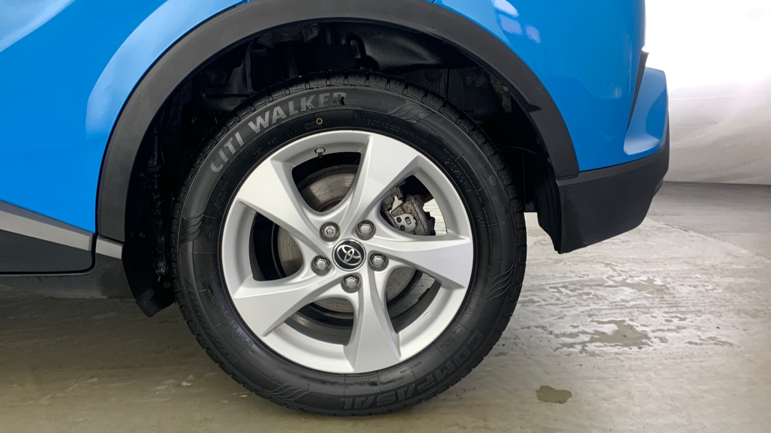 Used Toyota C-HR 2019 for sale - 77659625: Photo 17