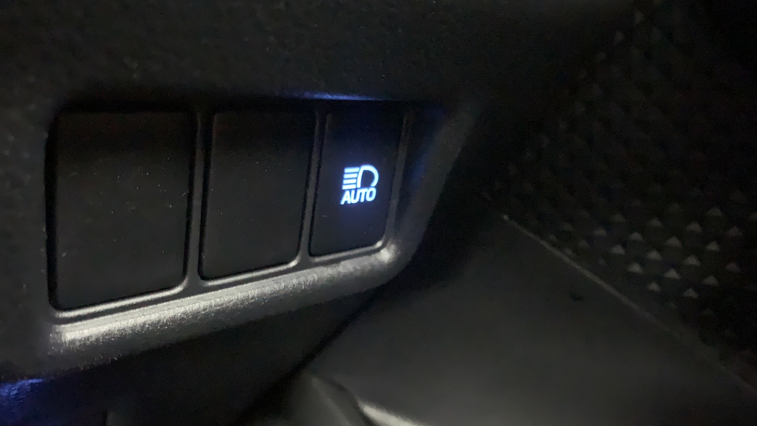 Used Toyota C-HR 2019 for sale - 77659625: Photo 20