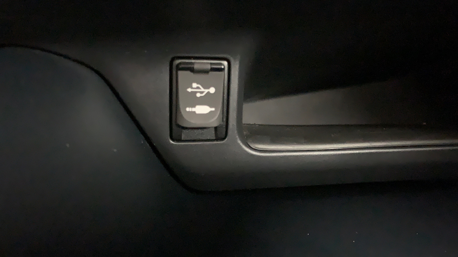 Used Toyota C-HR 2019 for sale - 77659625: Photo 25