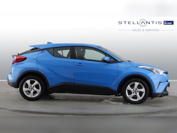 Used Toyota C-HR 2019 for sale - 77659625: Photo