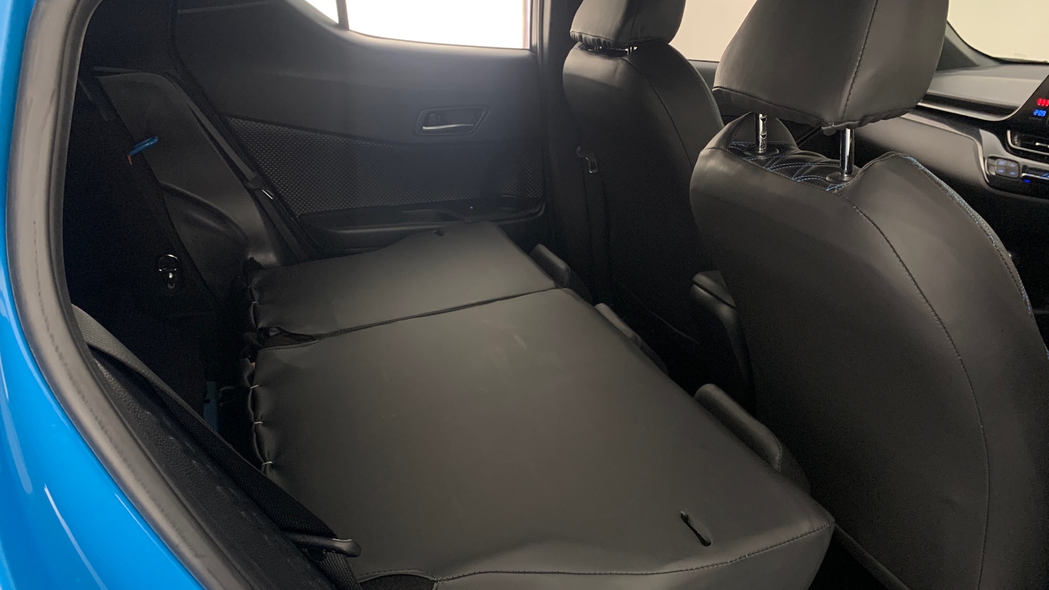 Used Toyota C-HR 2019 for sale - 77659625: Photo 52