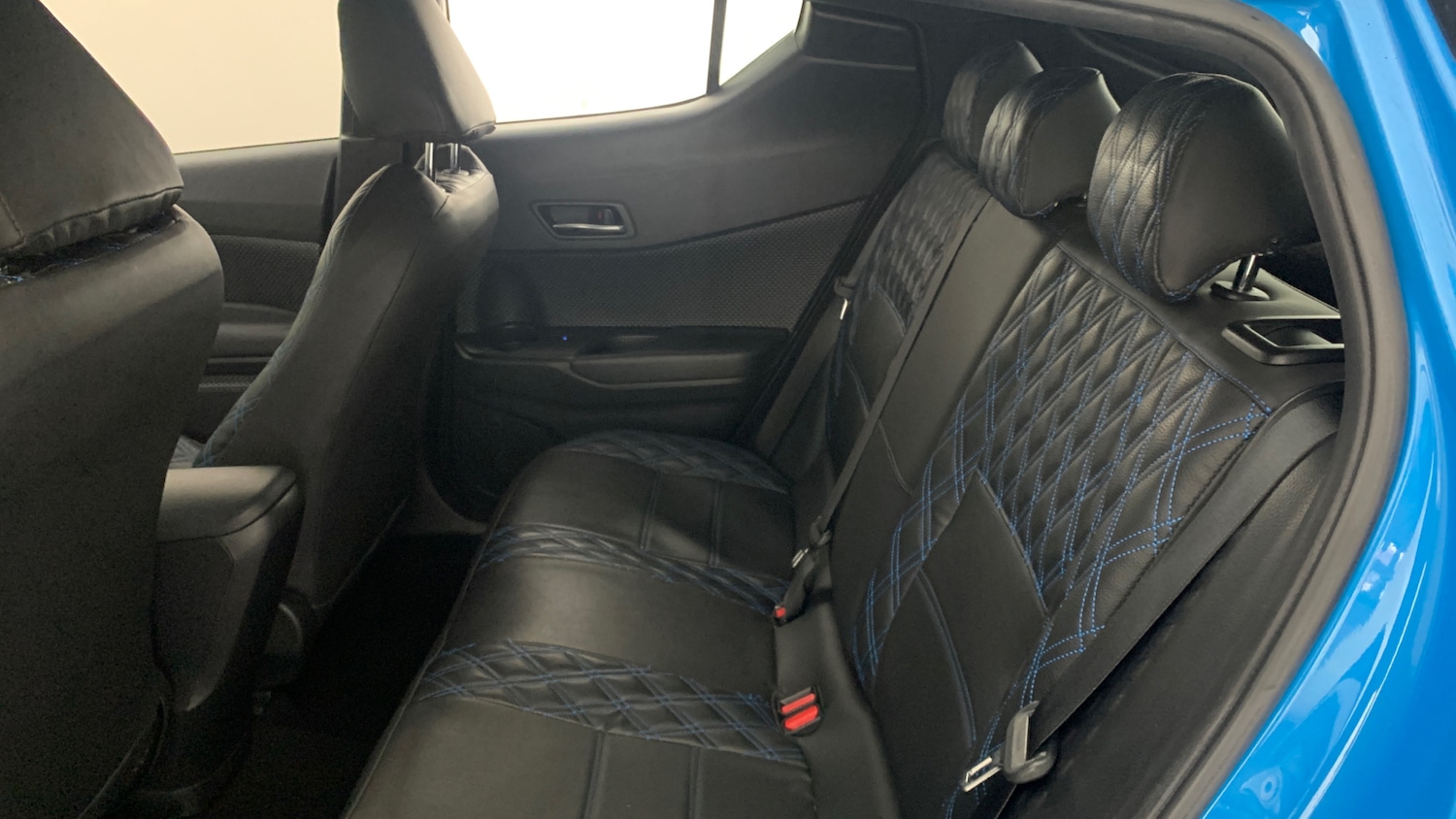 Used Toyota C-HR 2019 for sale - 77659625: Photo 54