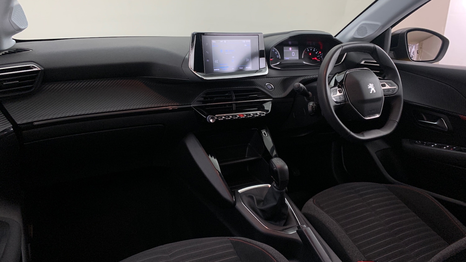 Used Peugeot 208 2023 for sale - 78186309: Photo 2