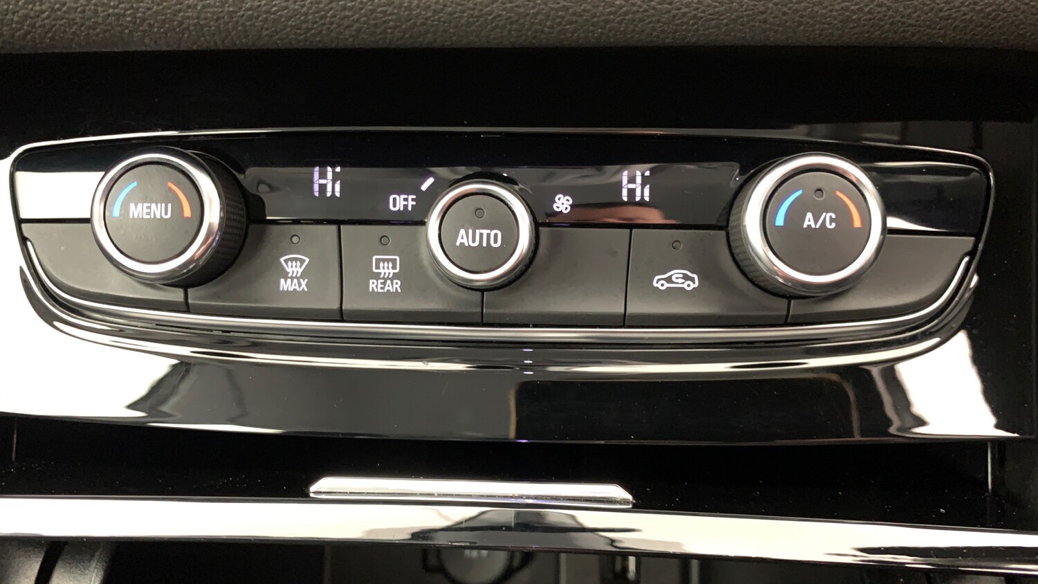 Used Vauxhall Grandland 2022 for sale - 77994660: Photo 32