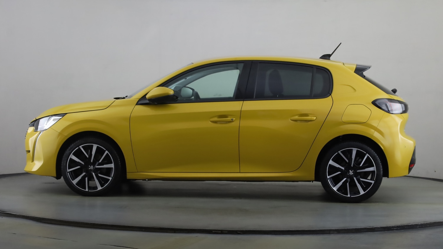 Used Peugeot 208 2020 for sale - 76937159: Photo 14