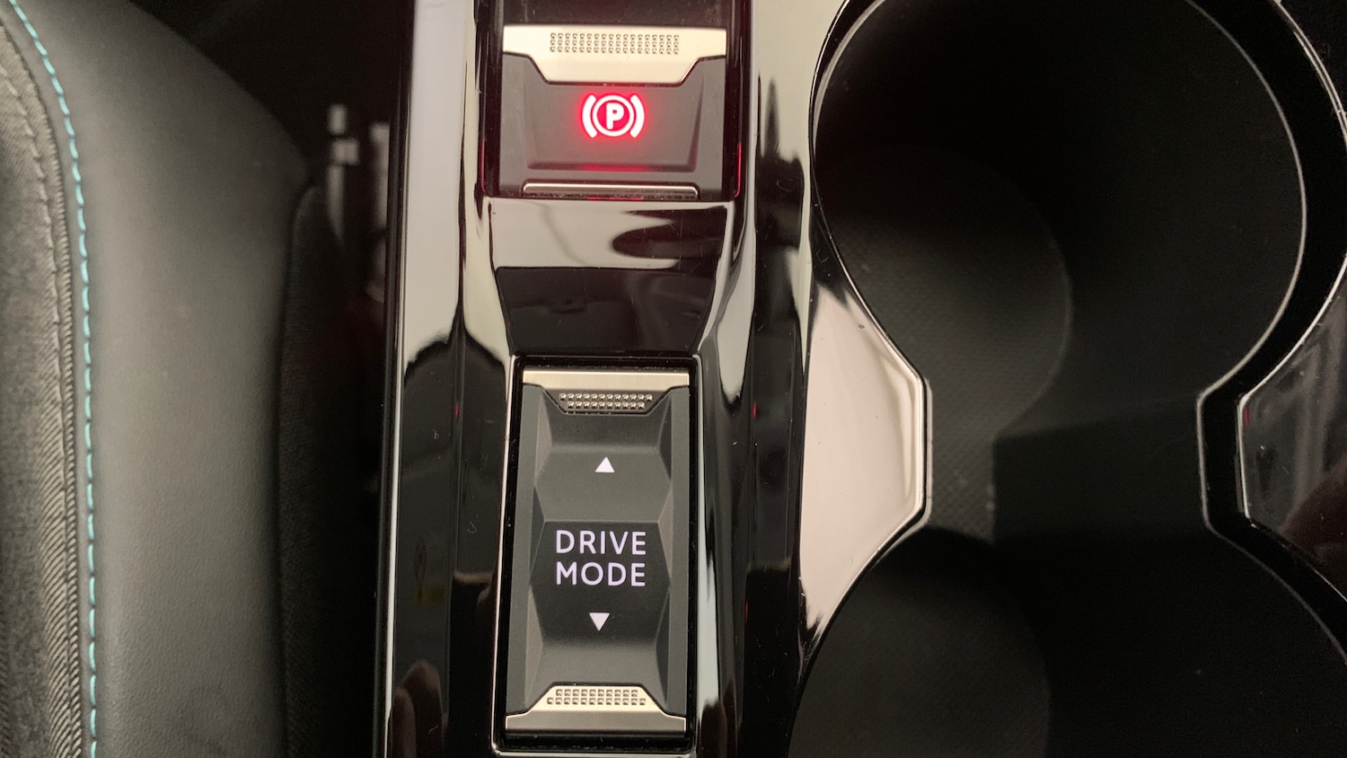 Used Peugeot 208 2020 for sale - 76937159: Photo 32