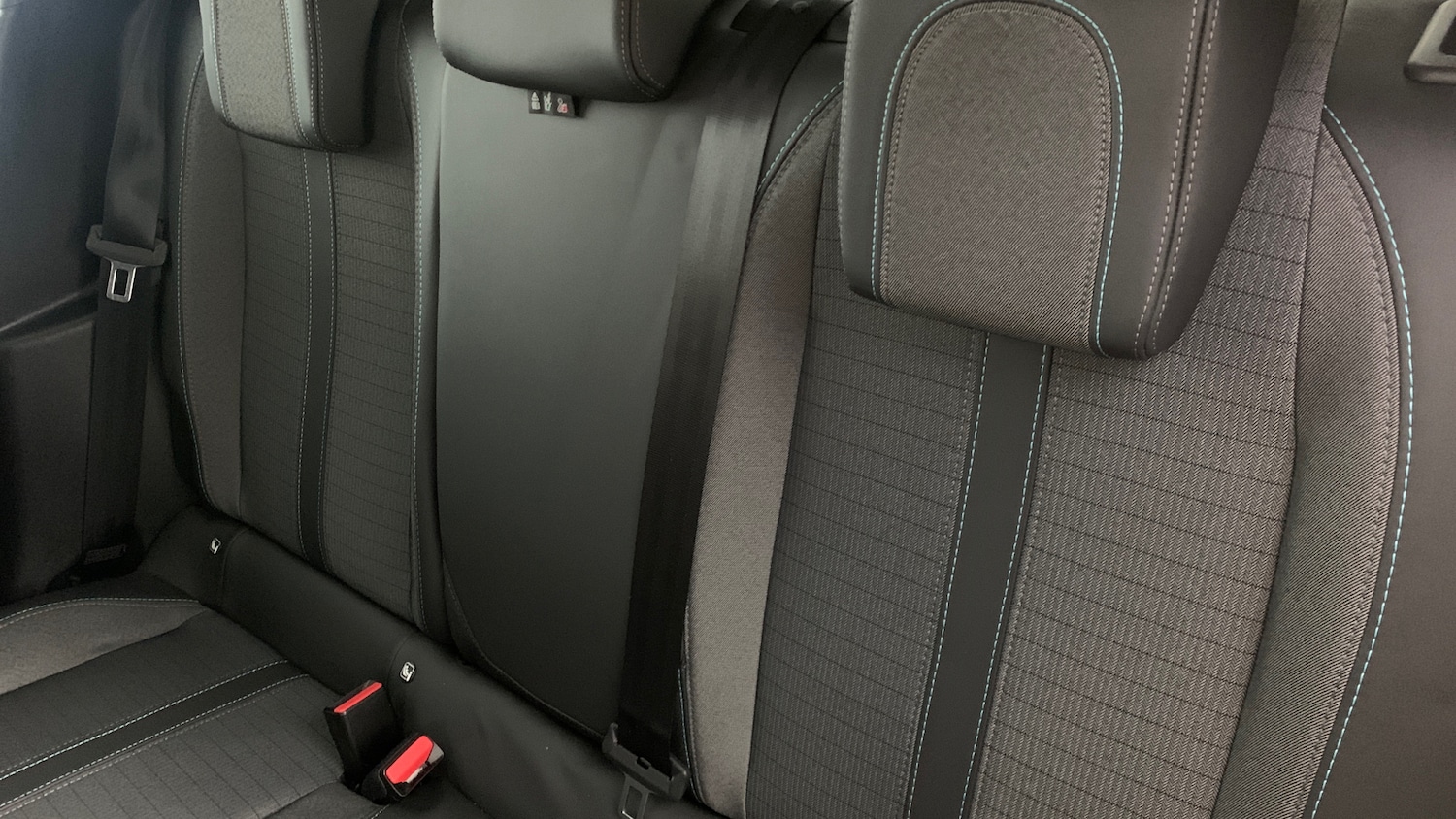 Used Peugeot 208 2020 for sale - 76937159: Photo 8