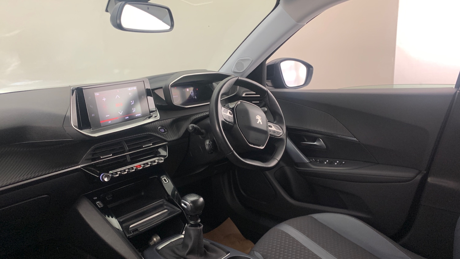 Used Peugeot 2008 2020 for sale - 77706042: Photo 2