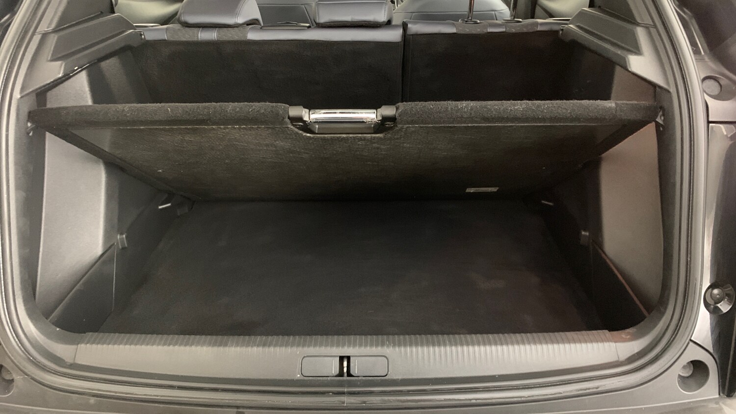 Used Peugeot 2008 2020 for sale - 77706042: Photo 44