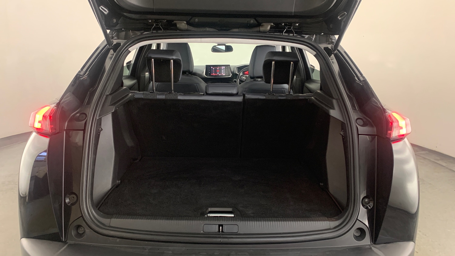 Used Peugeot 2008 2020 for sale - 77706042: Photo 5