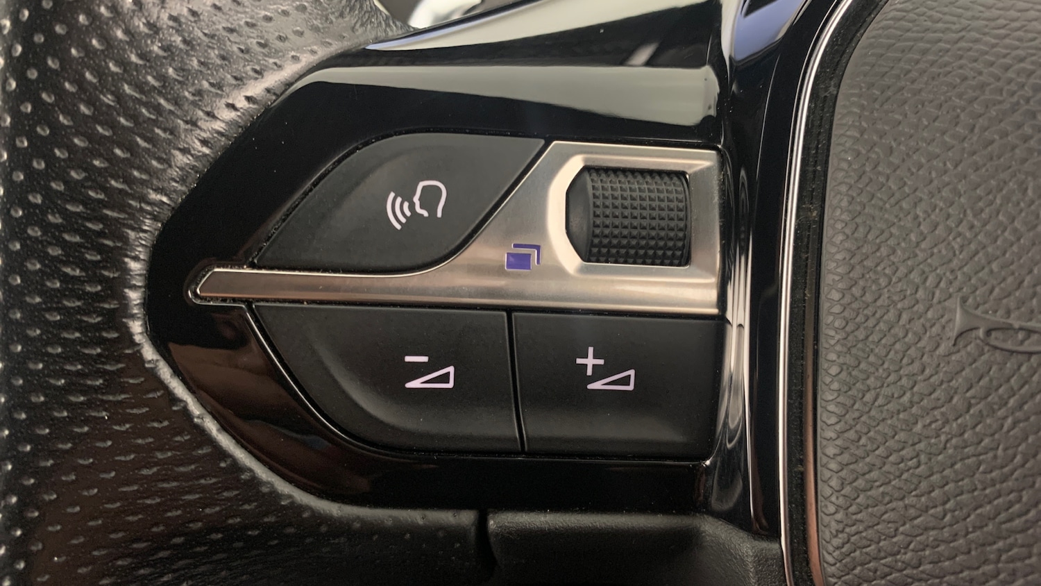 Used Peugeot 3008 2022 for sale - 77840611: Photo 18