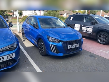 Peugeot - 208