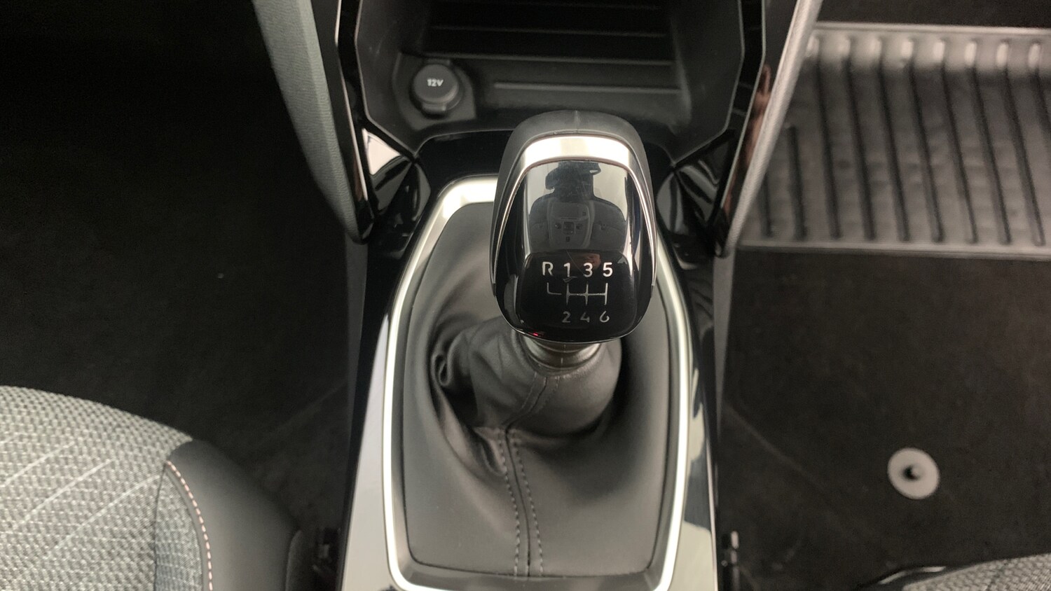 Used Peugeot 208 2024 for sale - 76123580: Photo 32