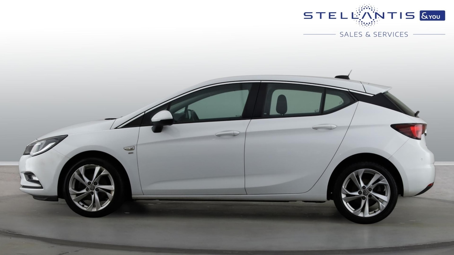 Used Vauxhall Astra 2018 for sale - 77176167: Photo 15