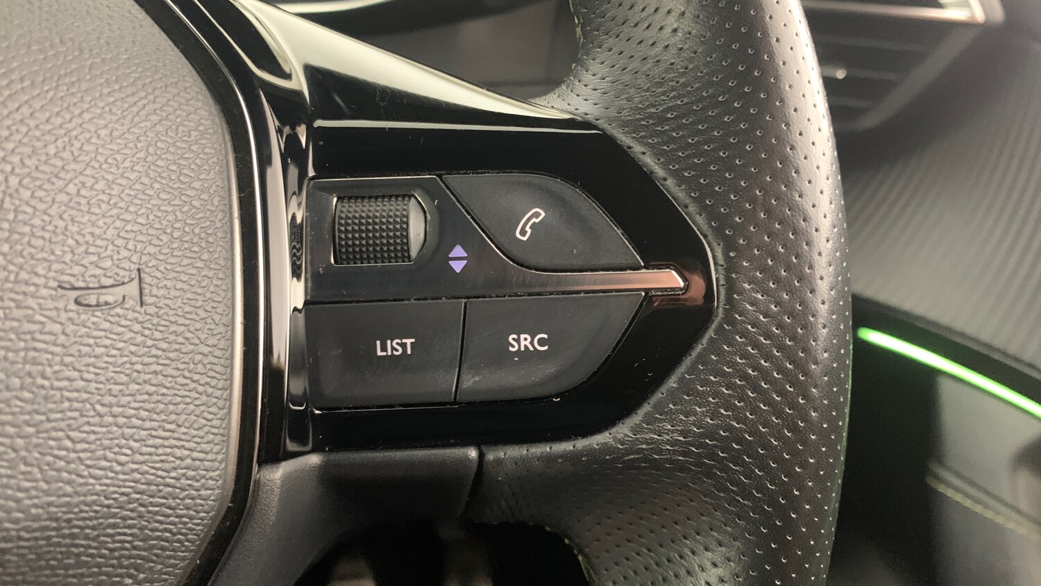 Used Peugeot 2008 2022 for sale - 78186318: Photo 18