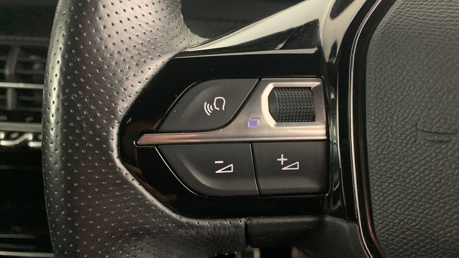 Used Peugeot 2008 2022 for sale - 78186318: Photo 19