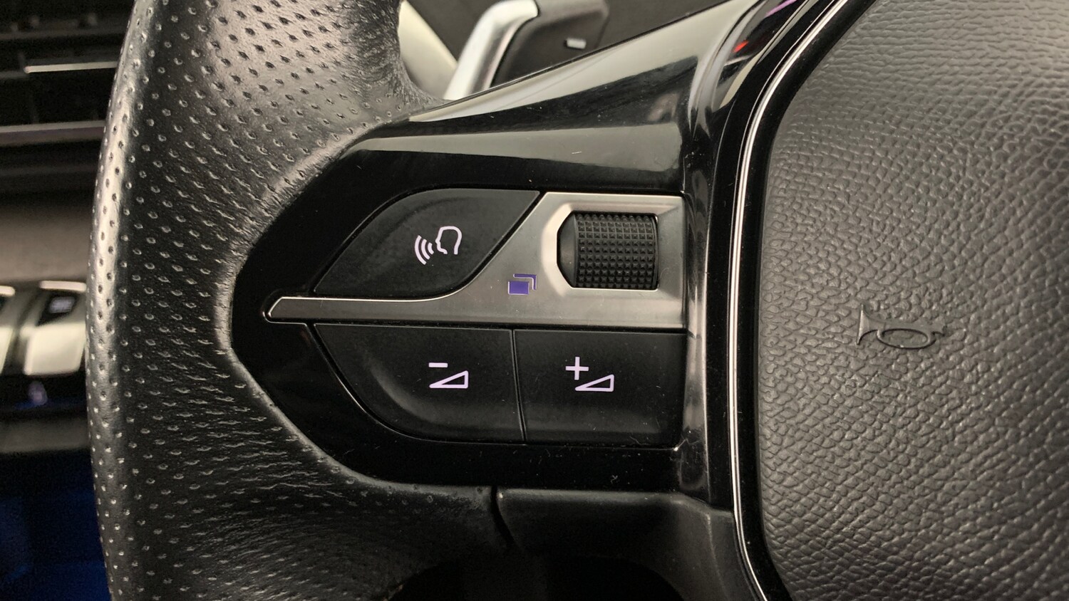 Used Peugeot 3008 2022 for sale - 77634354: Photo 18