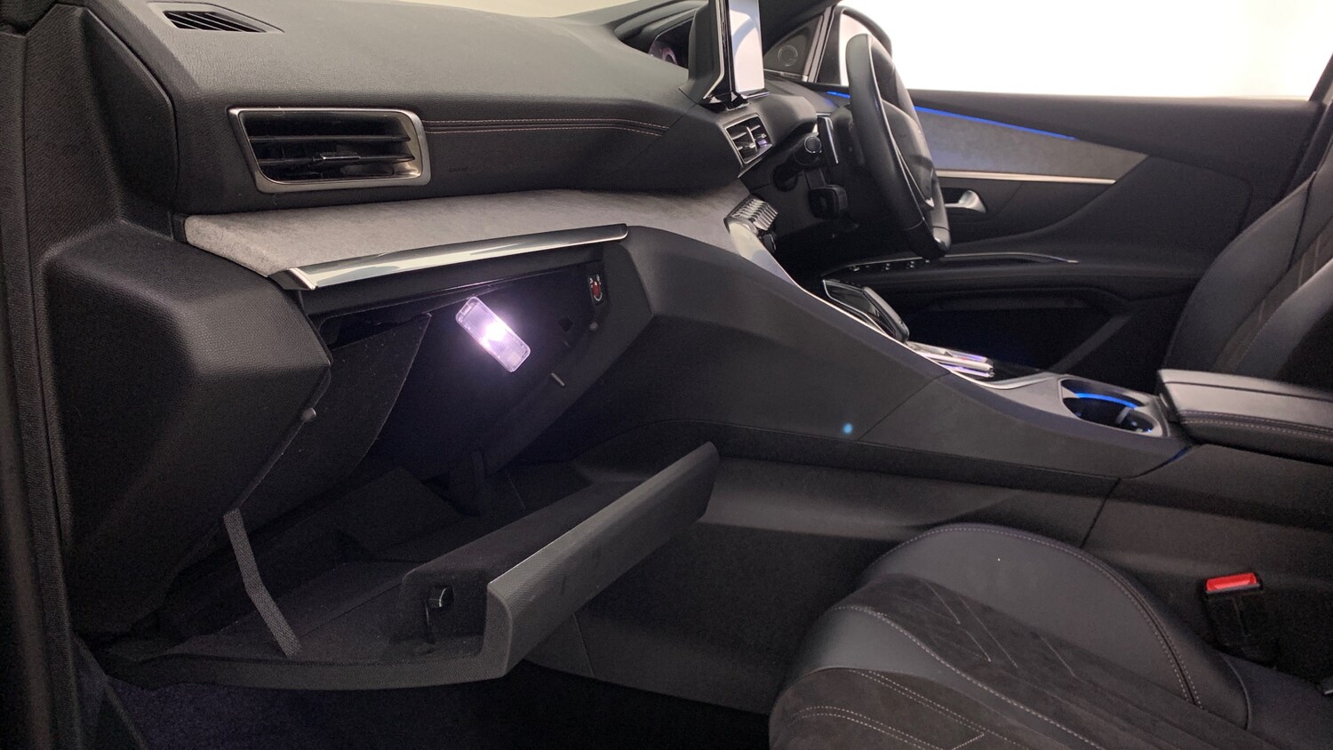 Used Peugeot 3008 2022 for sale - 77634354: Photo 43