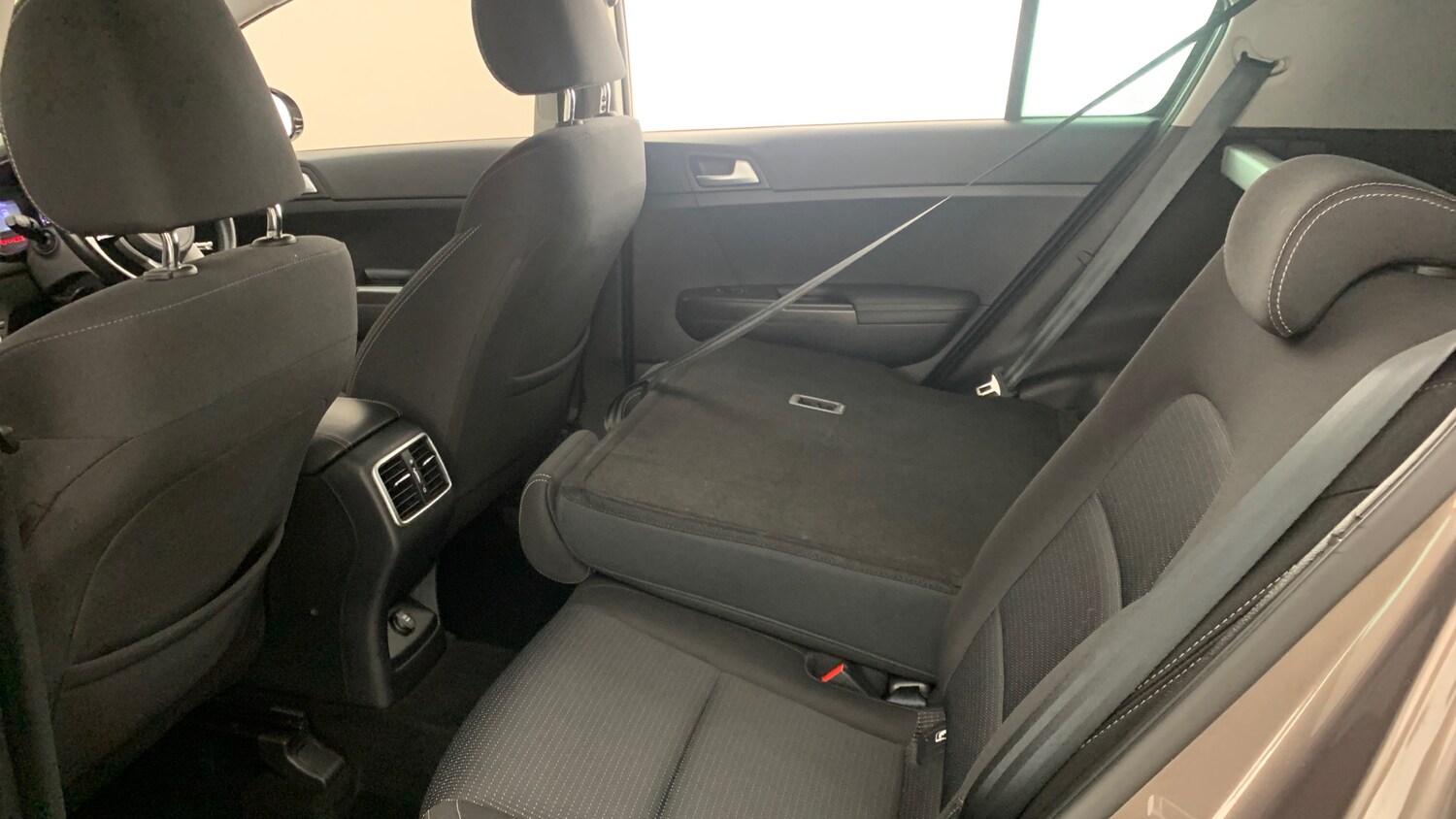 Used Kia Sportage 2018 for sale - 77569781: Photo 35