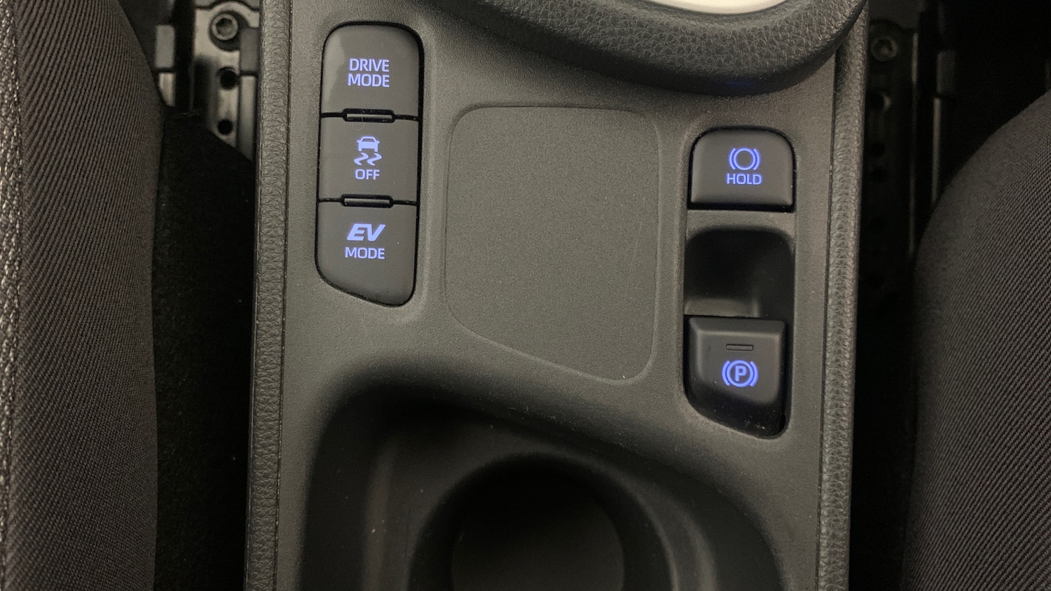 Used Toyota Yaris Cross 2023 for sale - 76937155: Photo 33