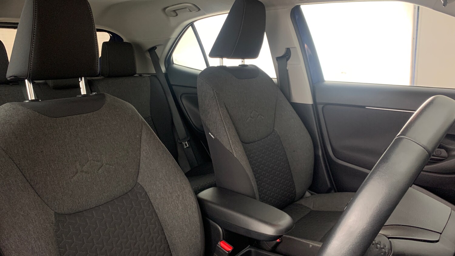 Used Toyota Yaris Cross 2023 for sale - 76937155: Photo 41