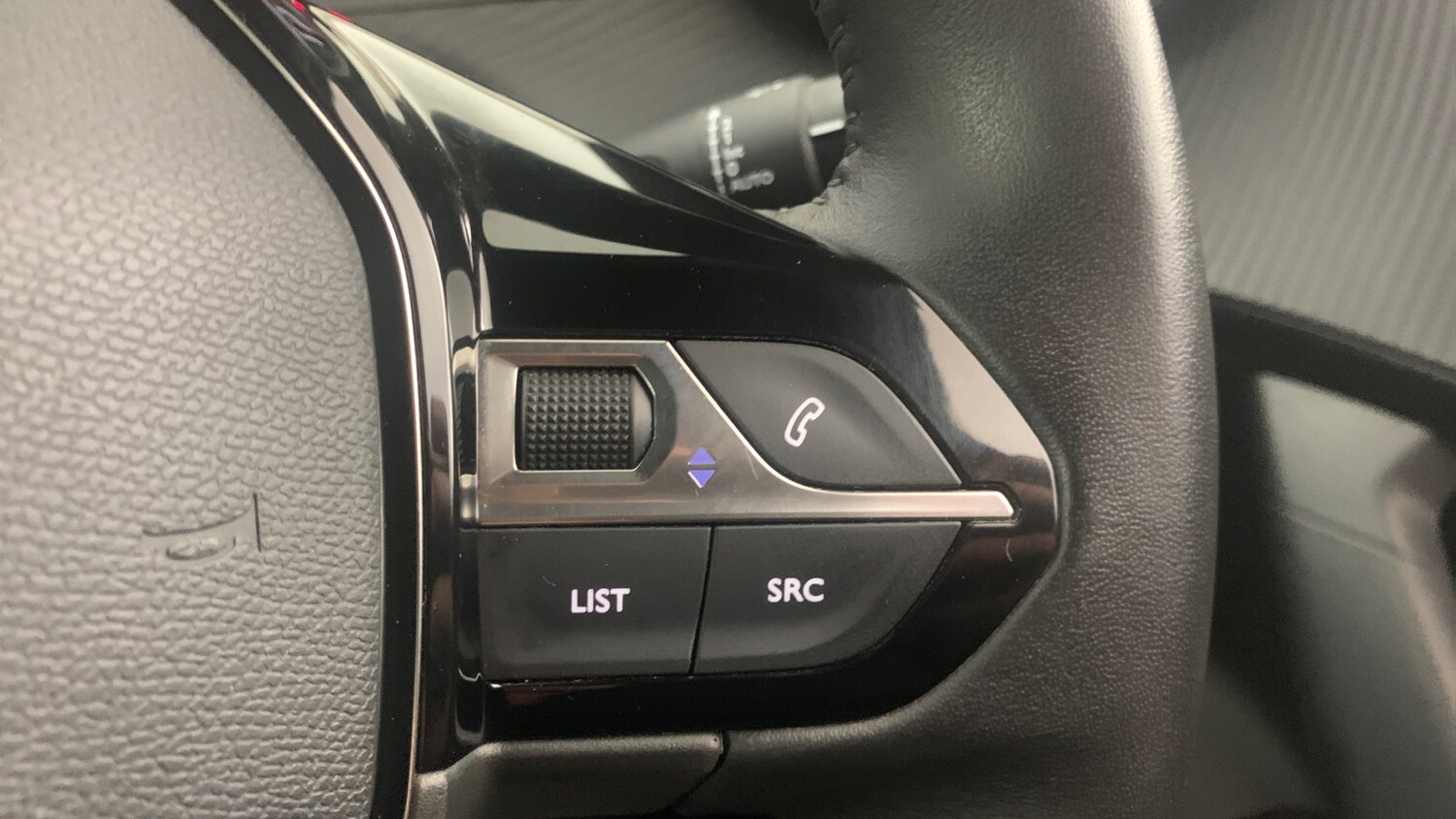 Used Peugeot 2008 2023 for sale - 76447021: Photo 18