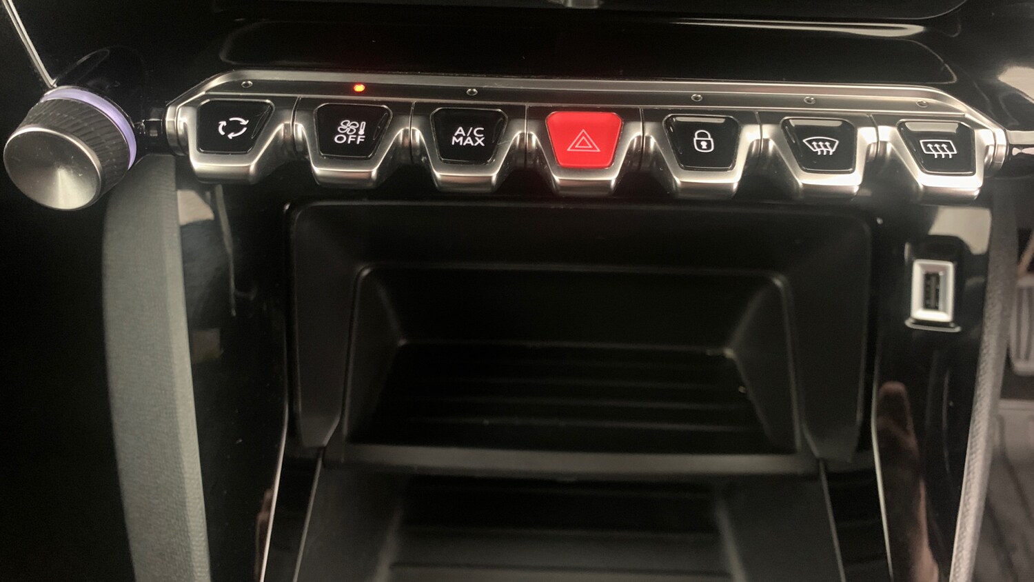 Used Peugeot 2008 2023 for sale - 76447021: Photo 30