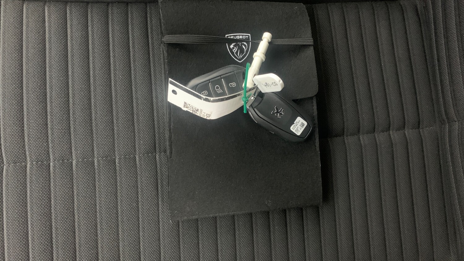 Used Peugeot 2008 2023 for sale - 76447021: Photo 41