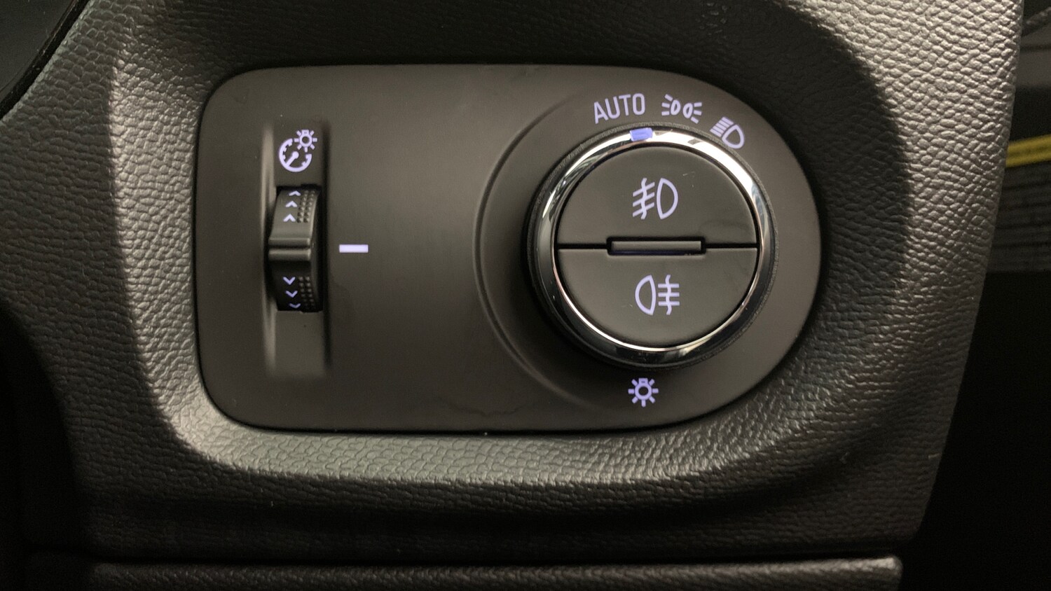 Used Vauxhall Corsa 2023 for sale - 76474376: Photo 20