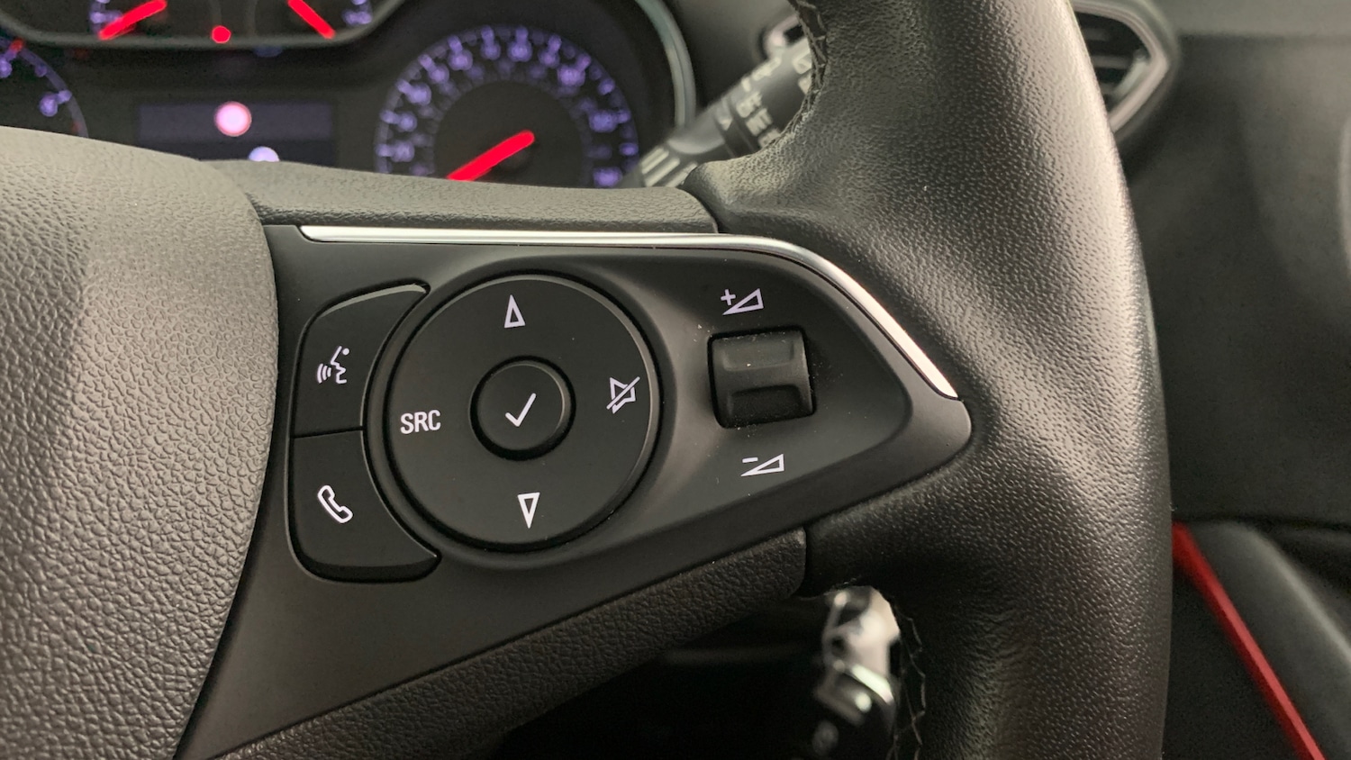 Used Vauxhall Crossland 2023 for sale - 77132408: Photo 19