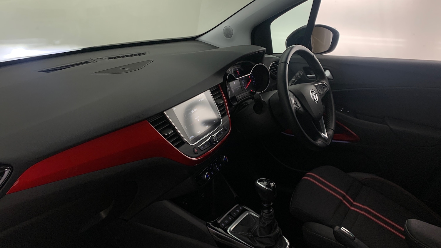 Used Vauxhall Crossland 2023 for sale - 77132408: Photo 2