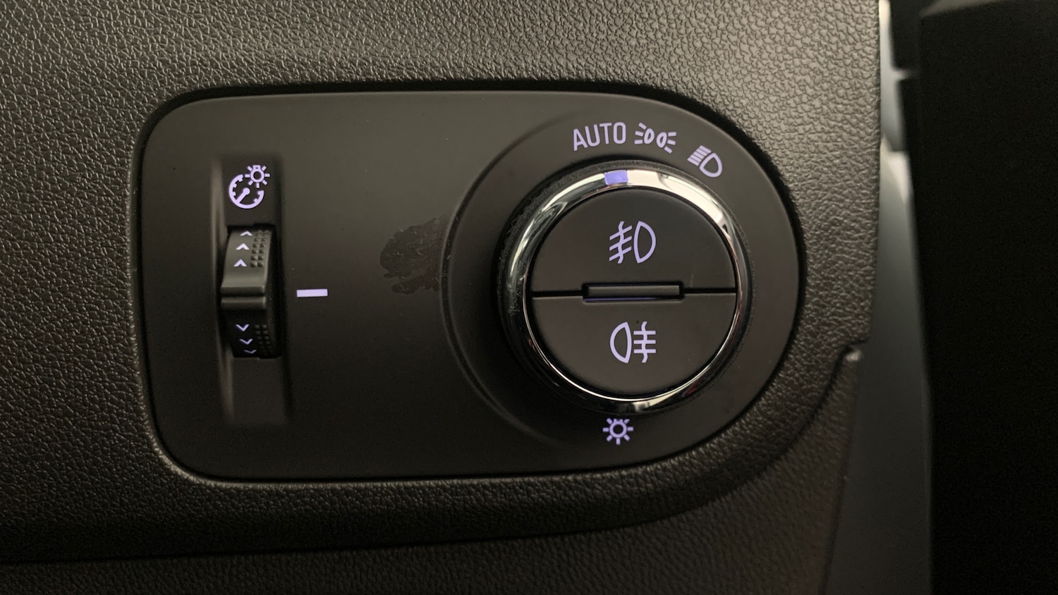 Used Vauxhall Crossland 2023 for sale - 77132408: Photo 21