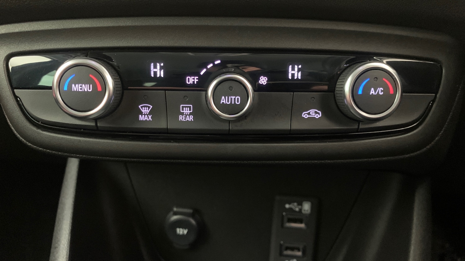 Used Vauxhall Crossland 2023 for sale - 77132408: Photo 32