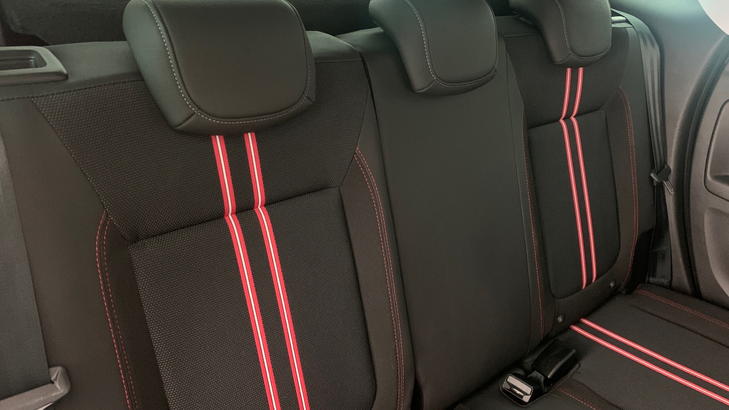 Used Vauxhall Crossland 2023 for sale - 77132408: Photo 8