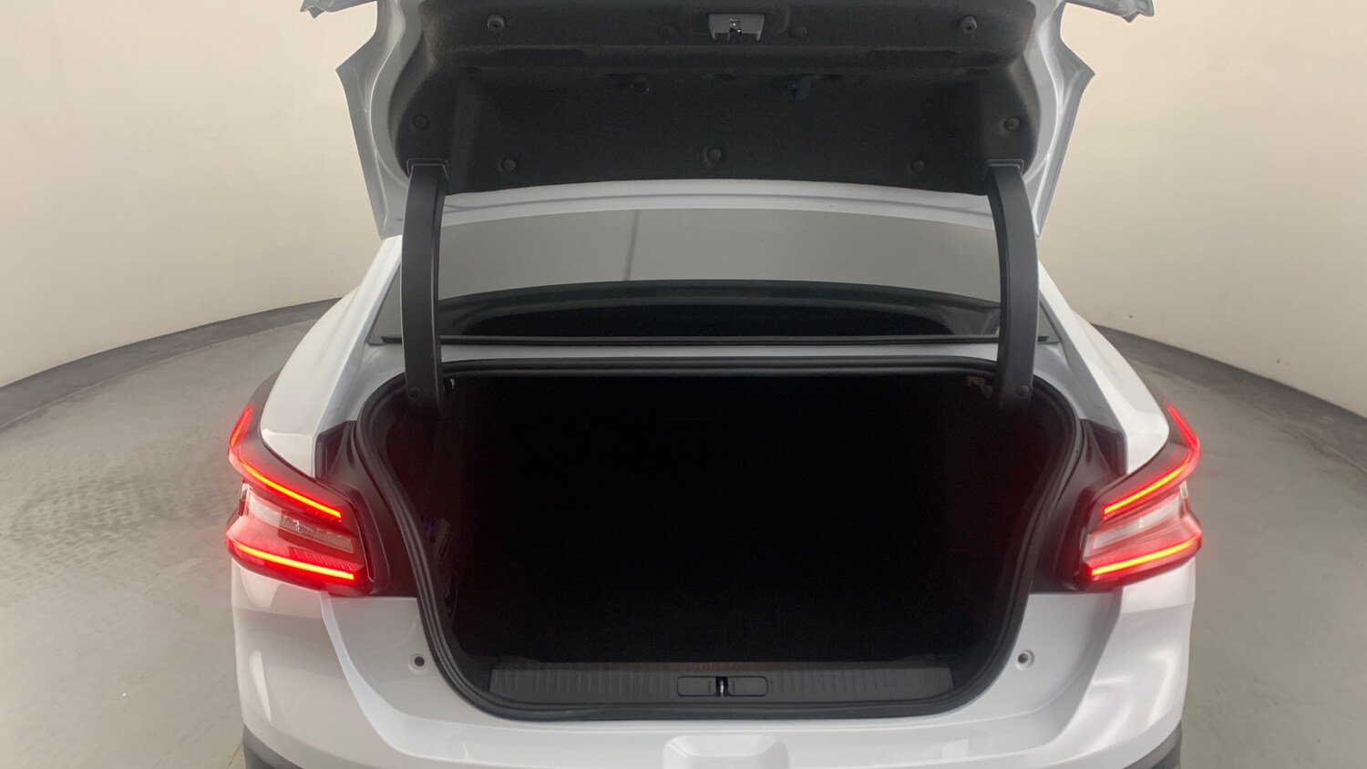 Used Citroen C4 X 2024 for sale - 77551277: Photo 5