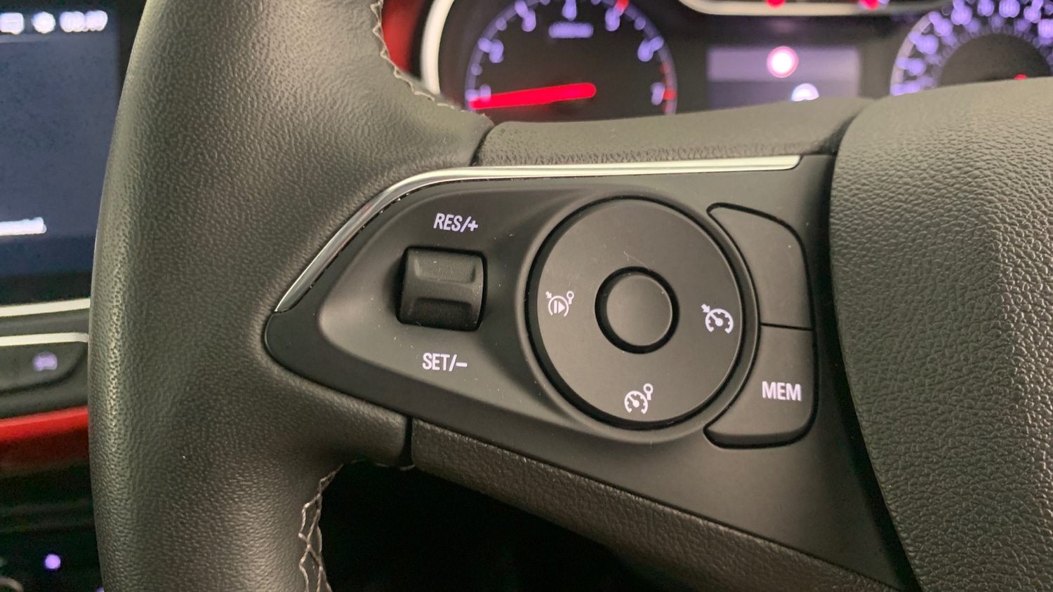 Used Vauxhall Crossland 2023 for sale - 77994663: Photo 18