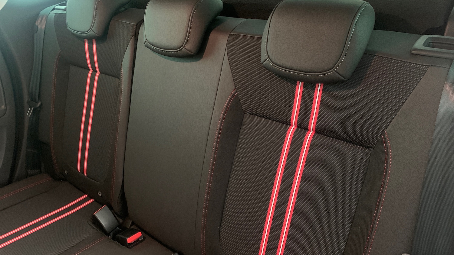 Used Vauxhall Crossland 2023 for sale - 77994663: Photo 8