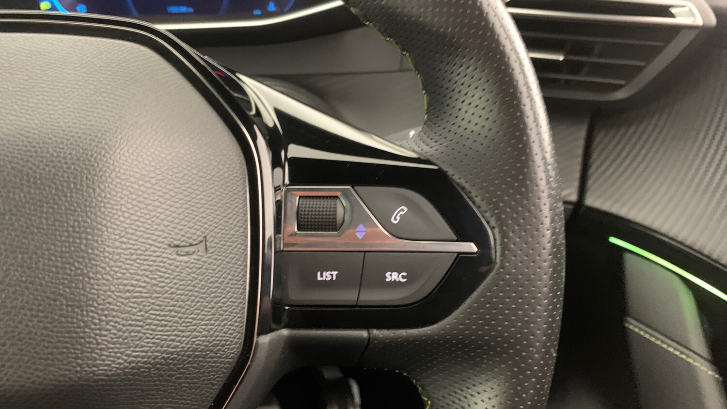 Used Peugeot 208 2022 for sale - 76318429: Photo 18