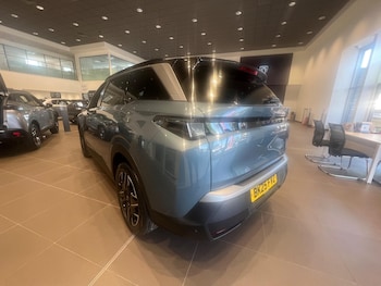 Used Peugeot 5008 2025 for sale - 75460206: Photo
