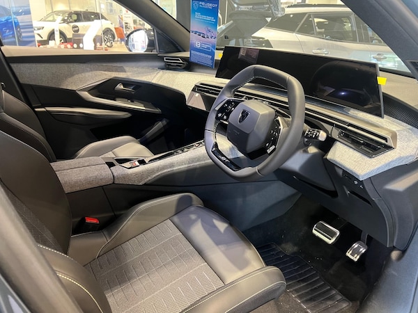 Used Peugeot 5008 2025 for sale - 75460206: Photo 6