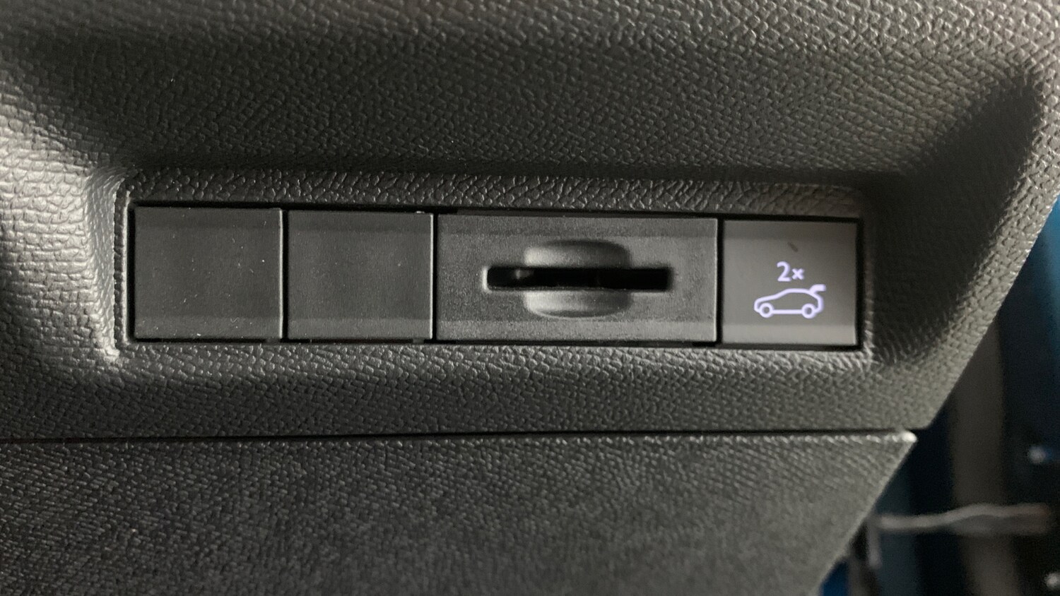 Used Peugeot 408 2024 for sale - 76593337: Photo 21