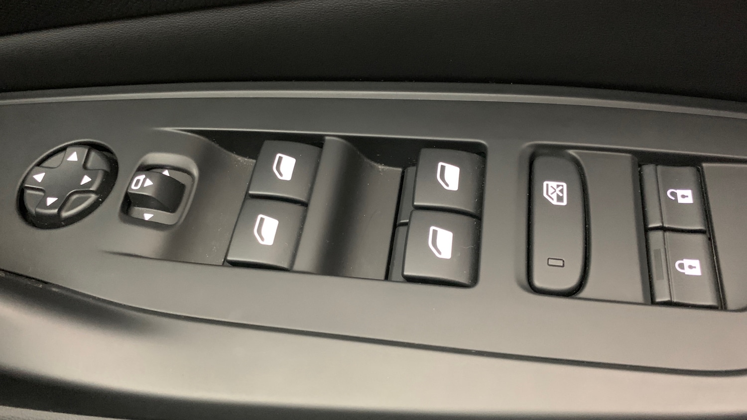 Used Peugeot 408 2024 for sale - 76593337: Photo 40