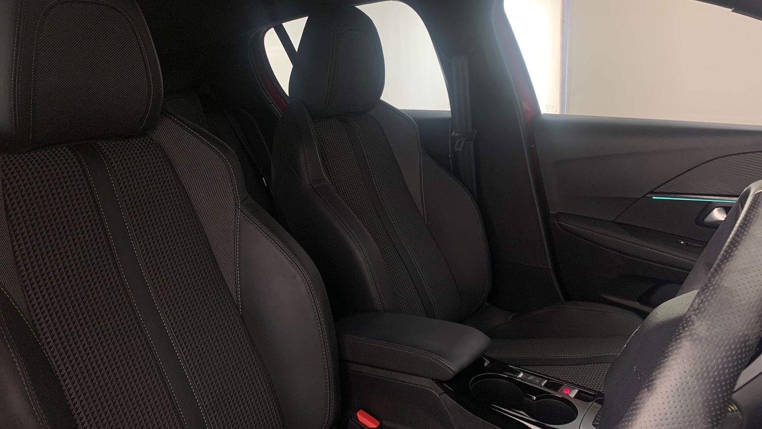 Used Peugeot 208 2023 for sale - 77121200: Photo 38