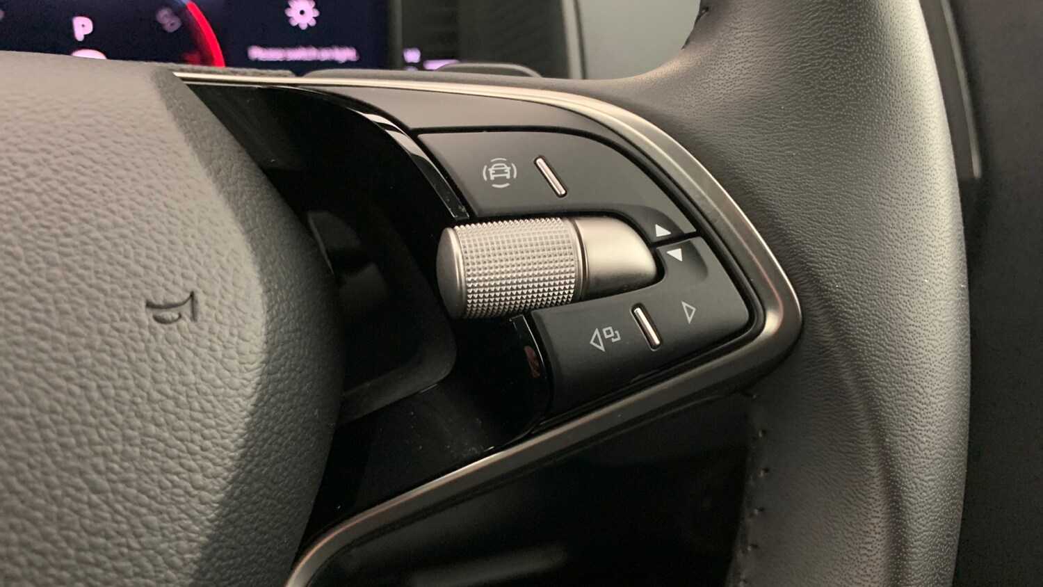 Used Skoda Karoq 2024 for sale - 76123593: Photo 18