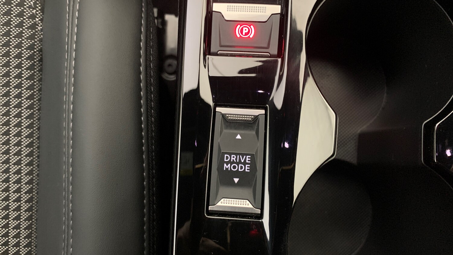 Used Peugeot 2008 2022 for sale - 76123542: Photo 31