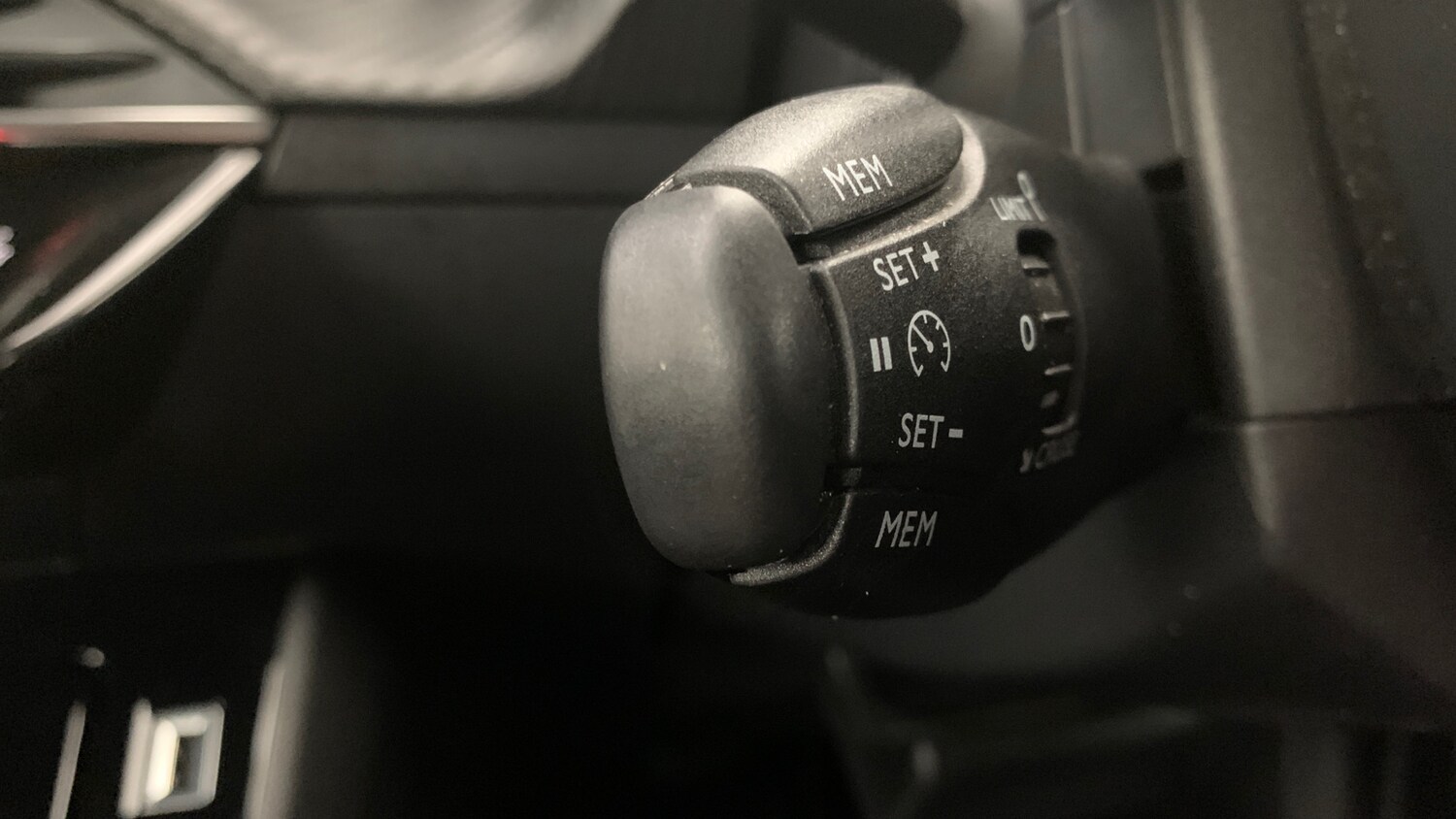 Used Peugeot 2008 2022 for sale - 76123542: Photo 34