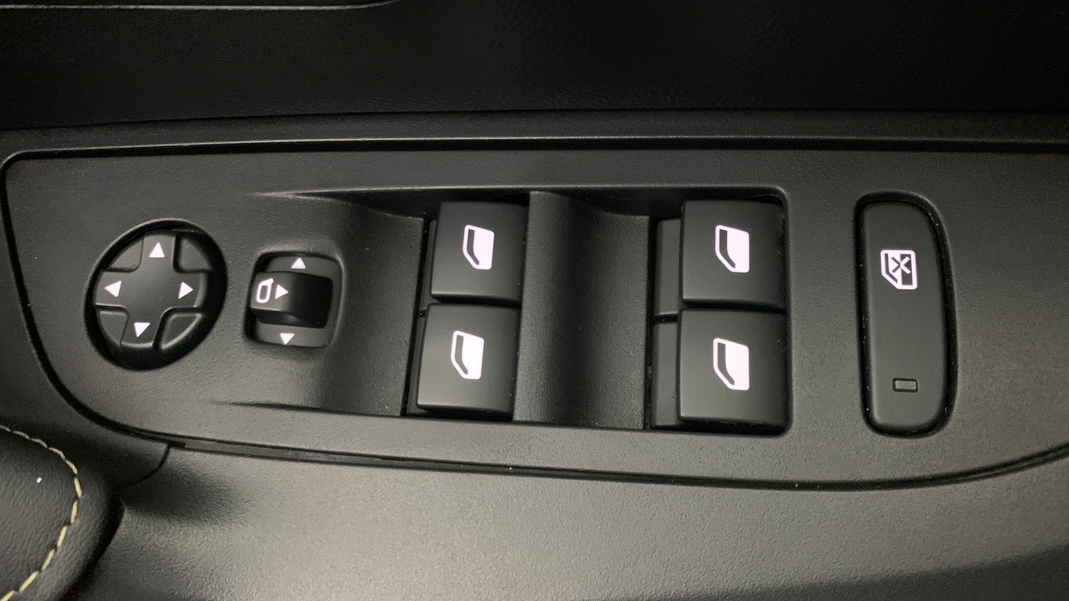 Used Peugeot 2008 2022 for sale - 76123542: Photo 35