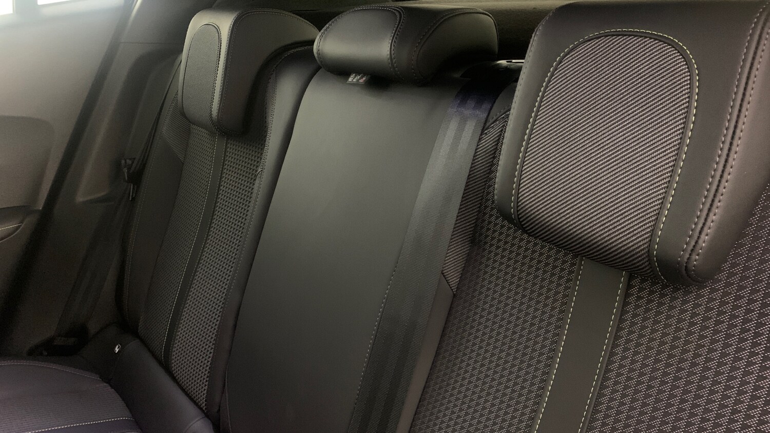 Used Peugeot 2008 2022 for sale - 76123542: Photo 8