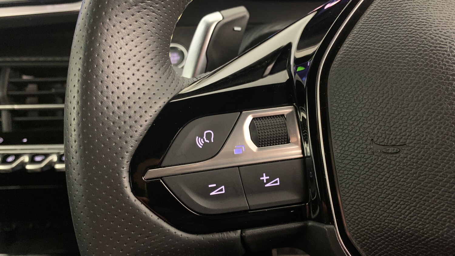 Used Peugeot 2008 2024 for sale - 77412794: Photo 19