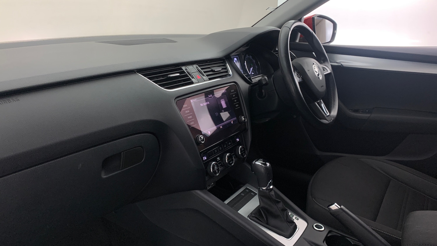 Used Skoda Octavia 2017 for sale - 76168039: Photo 2